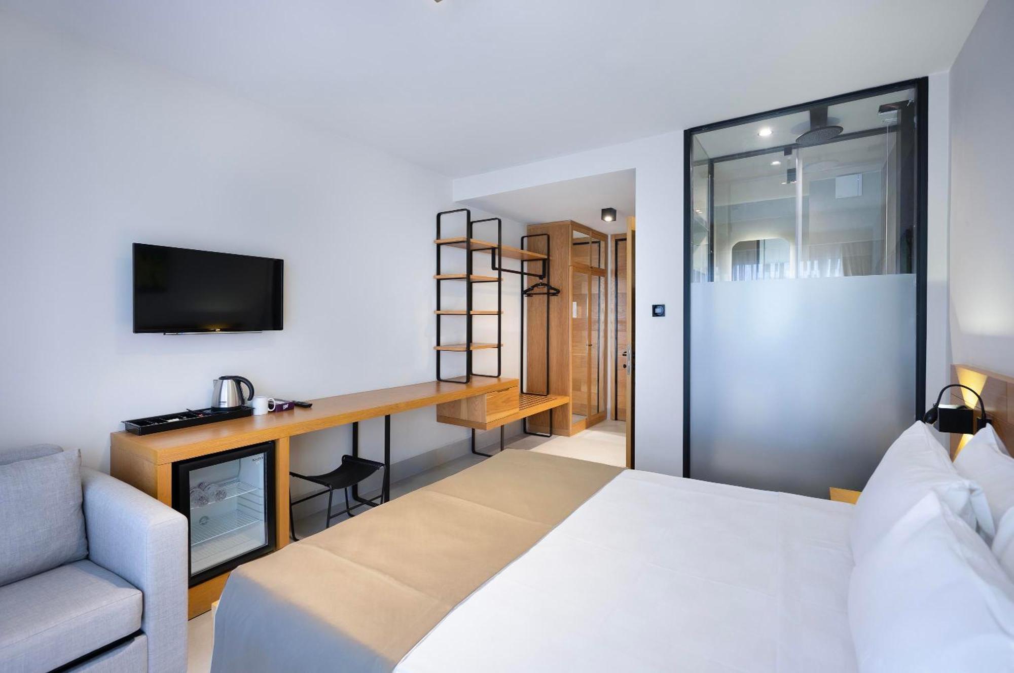 Lei Hotel