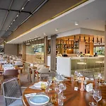 Lei Hotel